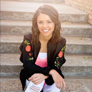 Meet your Posher, Tessa